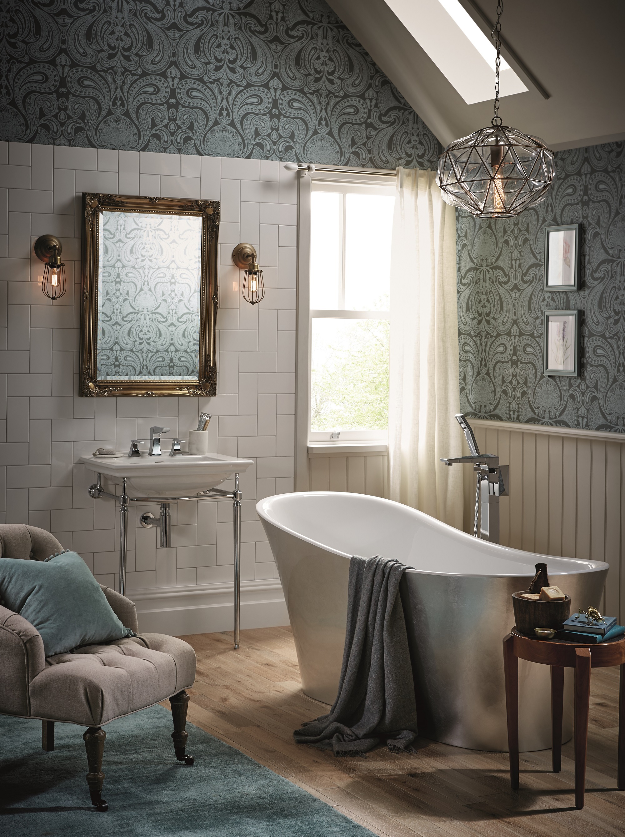 Blenheim Console Basin and Holywell Metallic Effect Acrylic Bath