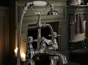 FLOOR-STANDING-BATH-MIXER