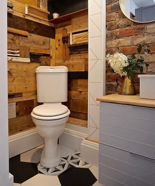 Moregeous blogger Sian Astley created a more than gorgeous look in her cloakroom with our Dorchester corner WC.